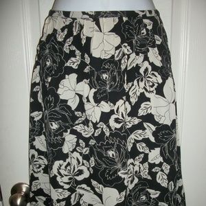 NEW NORTON MCNAUGHTON PETITES CHIFFON Skirt 10P